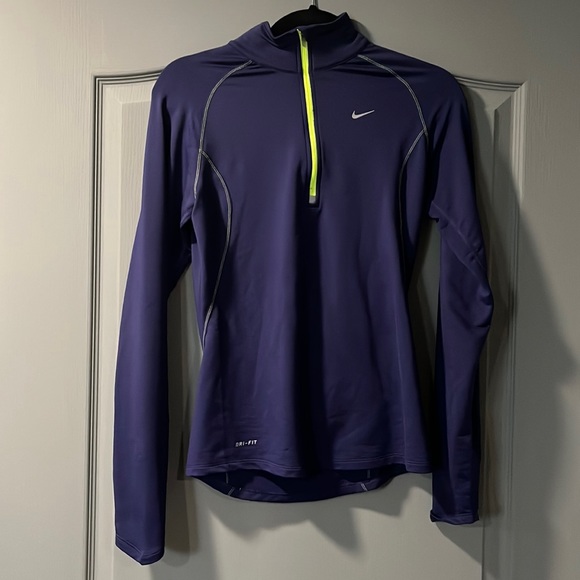 Women’s 1/2 Zip Nike Dry Fit Running Shirt - Small - Picture 1 of 4